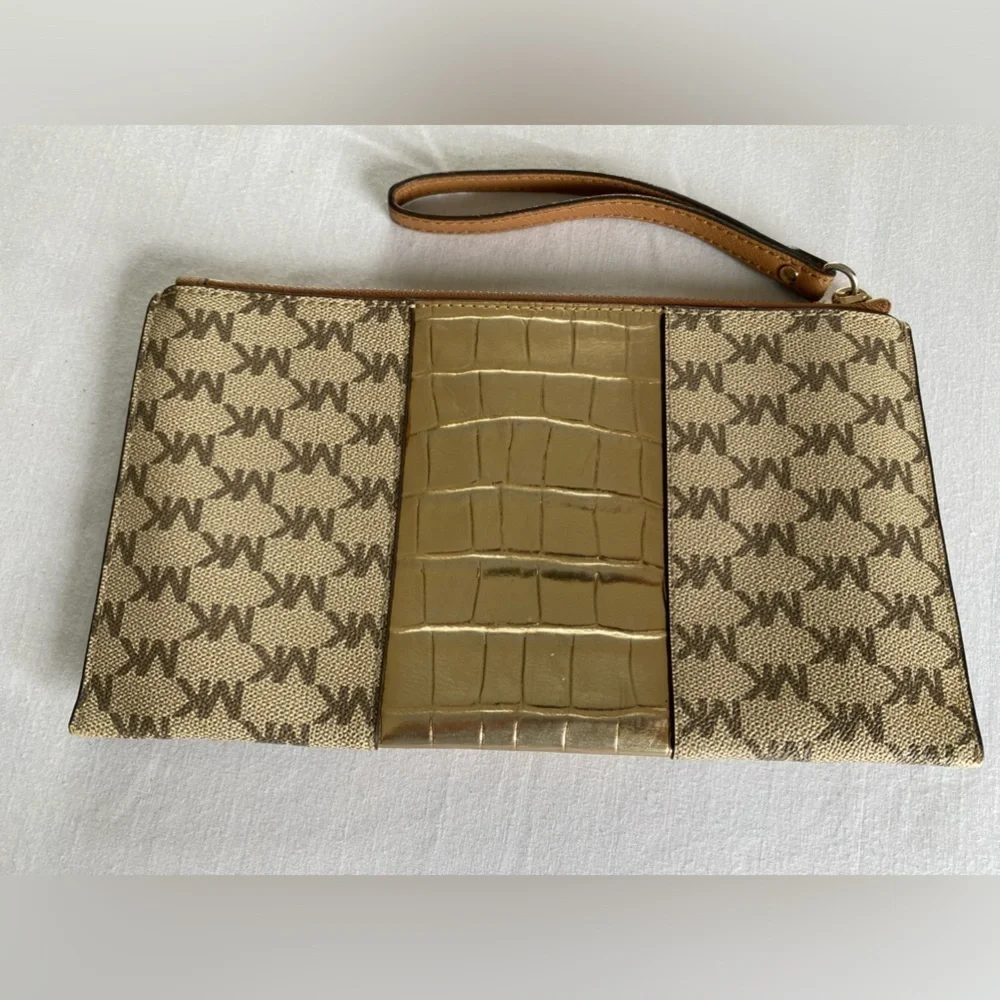 Michael Kors Beige/Gold Croc Embossed Leather and MK Canvas Wristlet Clutch. 10” - Picture 6 of 15